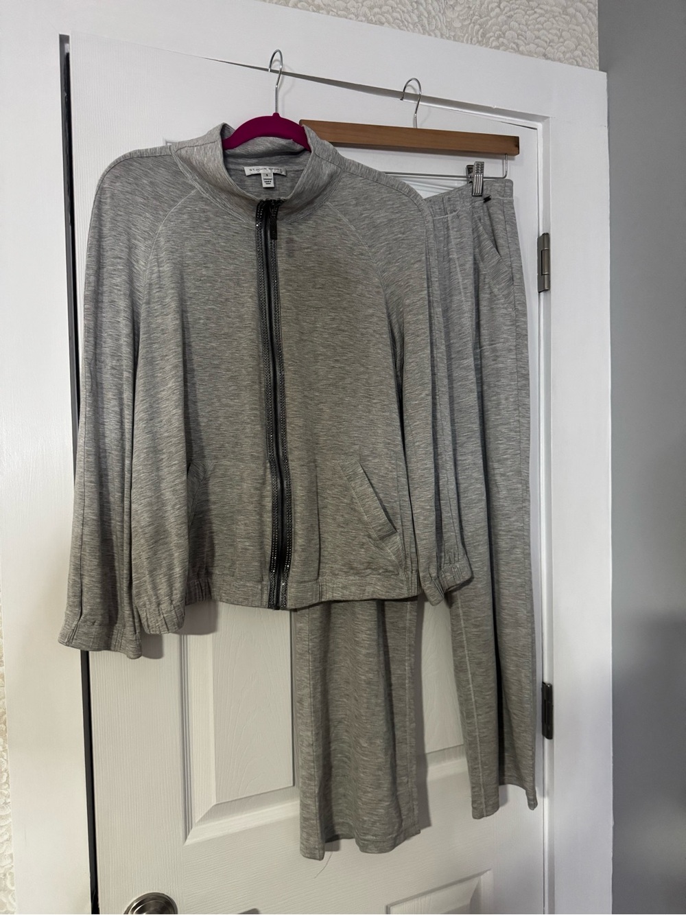 St John Sport Two Piece Full Zip Jacket & Jogger Pants Gray Size Small